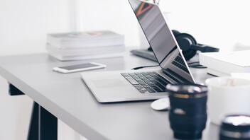 61f7ea390a2850241af4d7f0 Christopher Gower Vj Mgq Uk S8q8 Unsplash